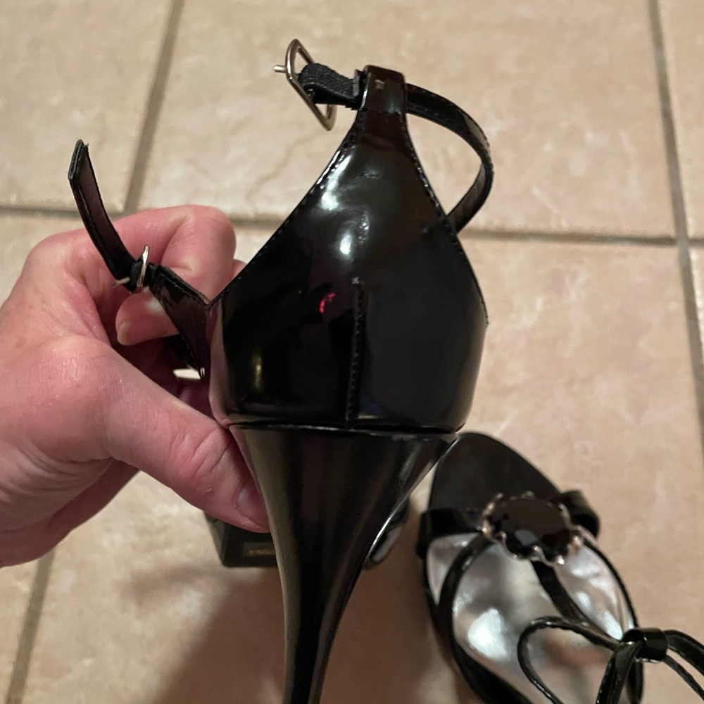 NWOT Charlotte Russe Dress Heels - Picture 9 of 15